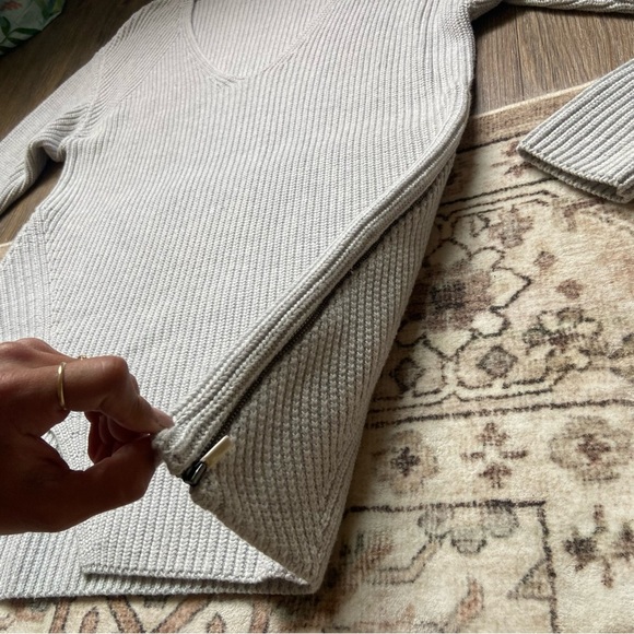 Cabi Chic Light Gray V-Neck Sweater - Picture 5 of 12